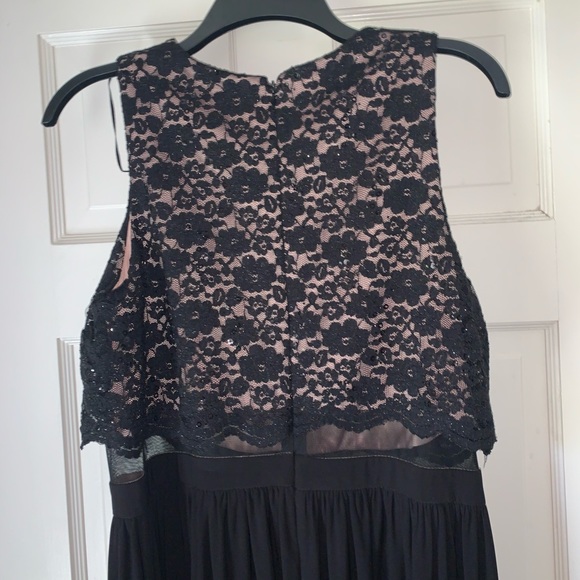 Nightway Black gown w/ a little sparkle - Picture 3 of 4